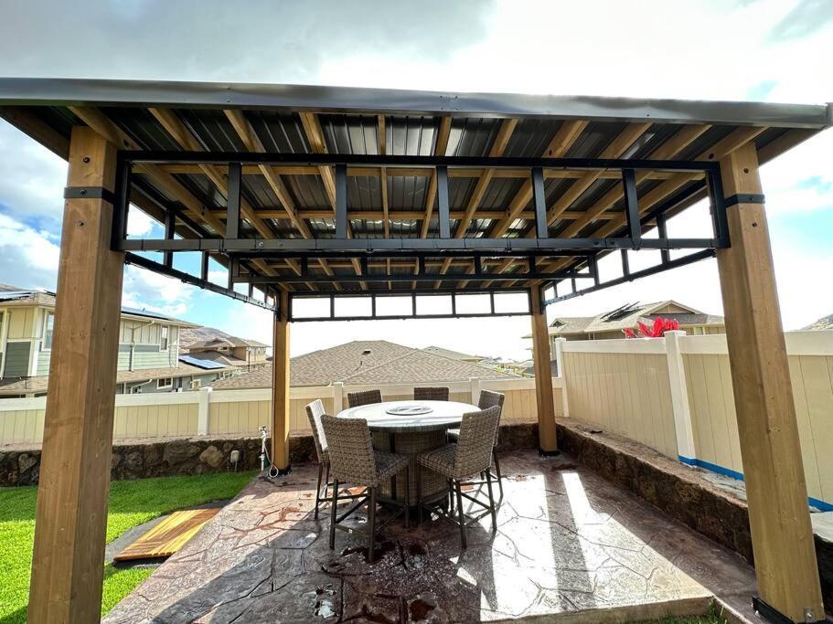 New 4 Bedroom Home With Ocean And Gorgeous Mountain Views In The Gated Community Of Mauna Olu Waianae Dış mekan fotoğraf